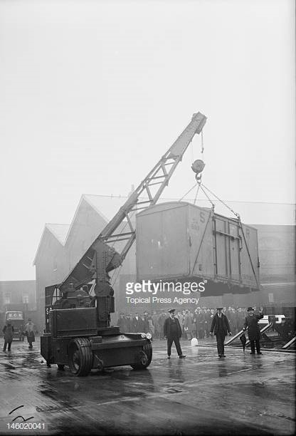 Bricklayers Arms Depot, crane hoisting a container during improvement works to the goods depot..jpg