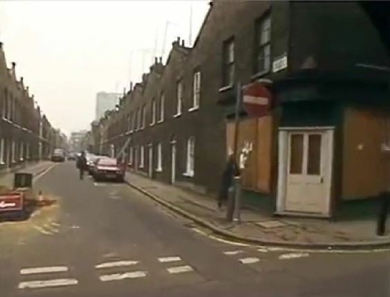 Roupell Street in 1984..jpg