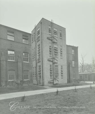 Lower Road,St Olave's Hospital, exterior of the extension 1935   X.png