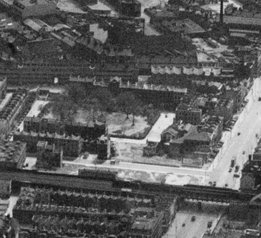 Nelson Square, Britain from above photo from 1947 (2).png