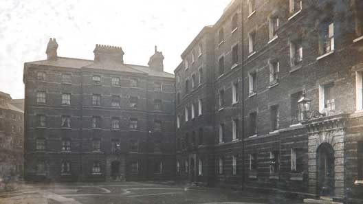 BROADWALL,PEABODY ESTATE.  X.jpg
