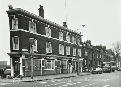 Lower Road, Merry Cricketers Pub c1973.  X.png