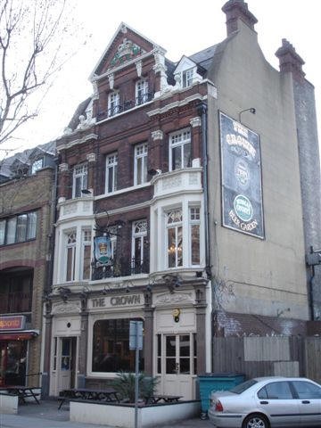 Blackfriars Road, 108 The Crown, 2007.jpg