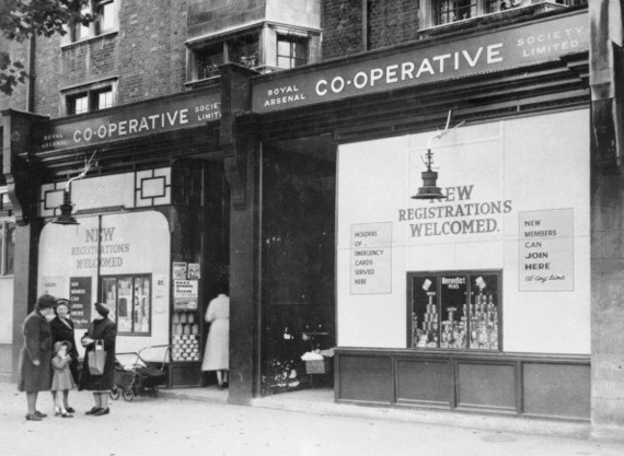 Co-Op, Old Kent Road..jpg