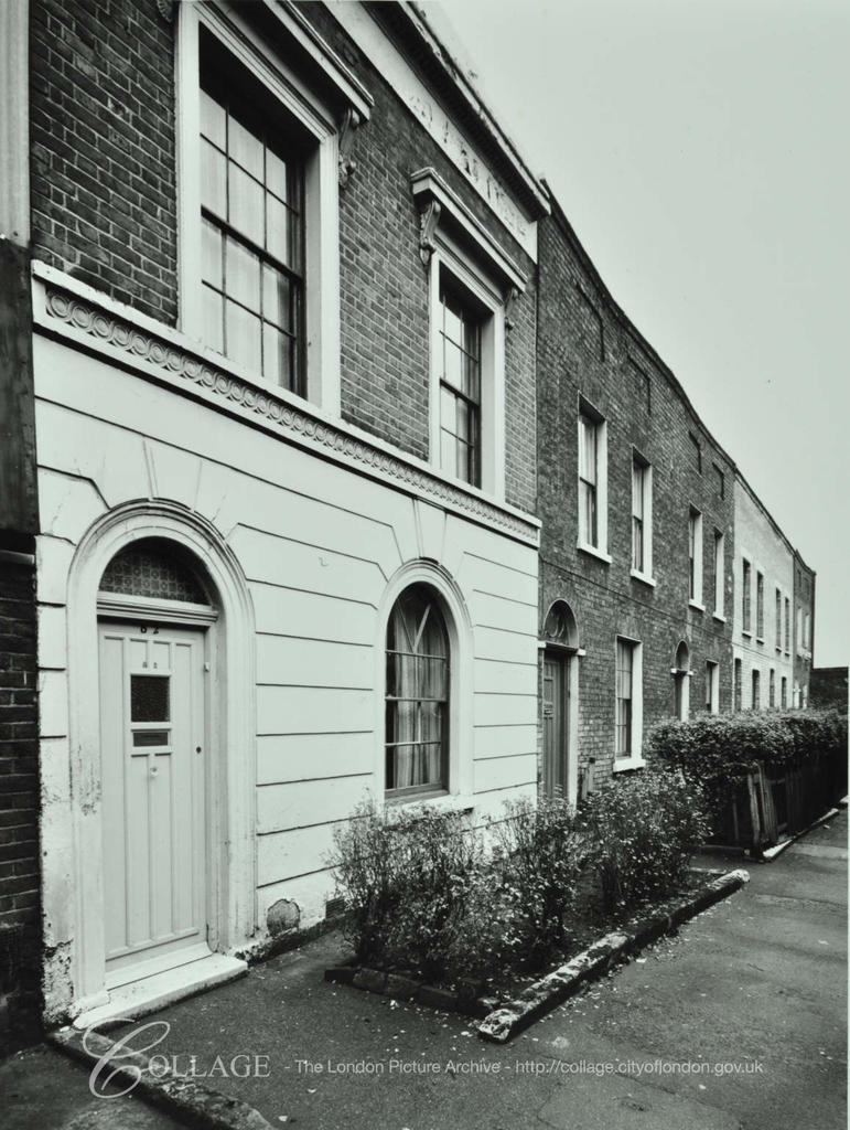 Dunton Road,72-82 Greyhound Place  c1970.  X.png