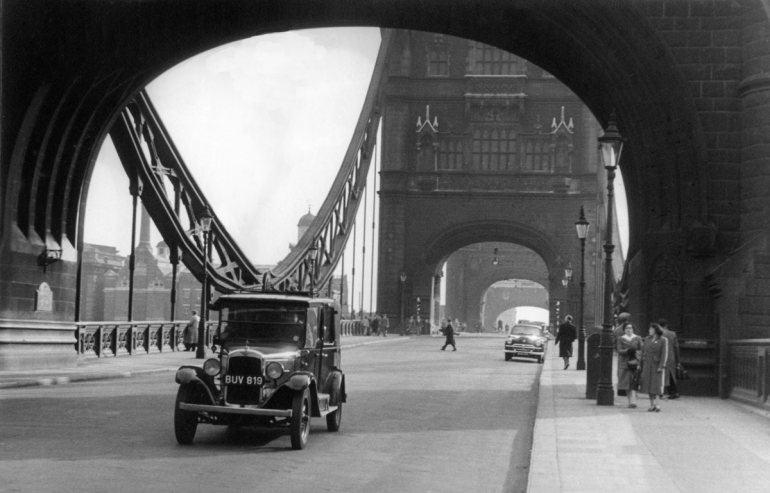 Tower Bridge 1950.  X.png
