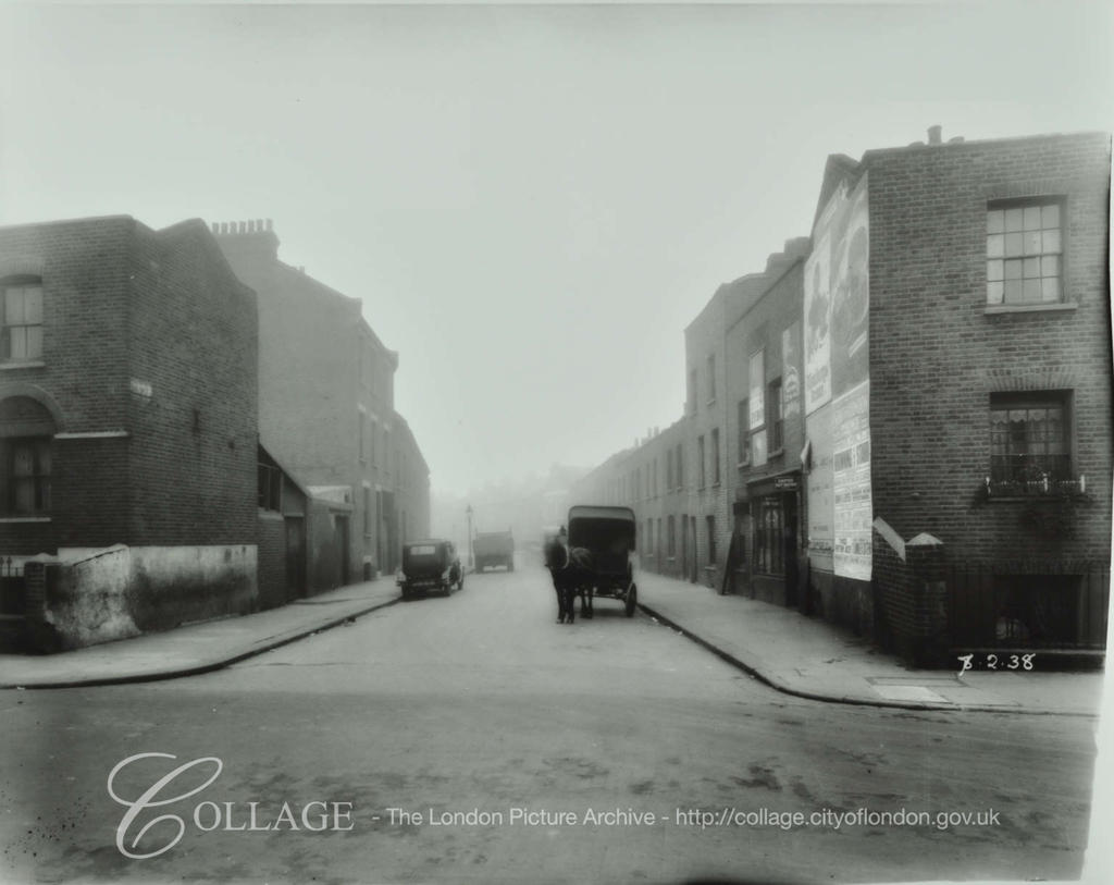 Barlow Street, looking south from East Street 1938. X.png