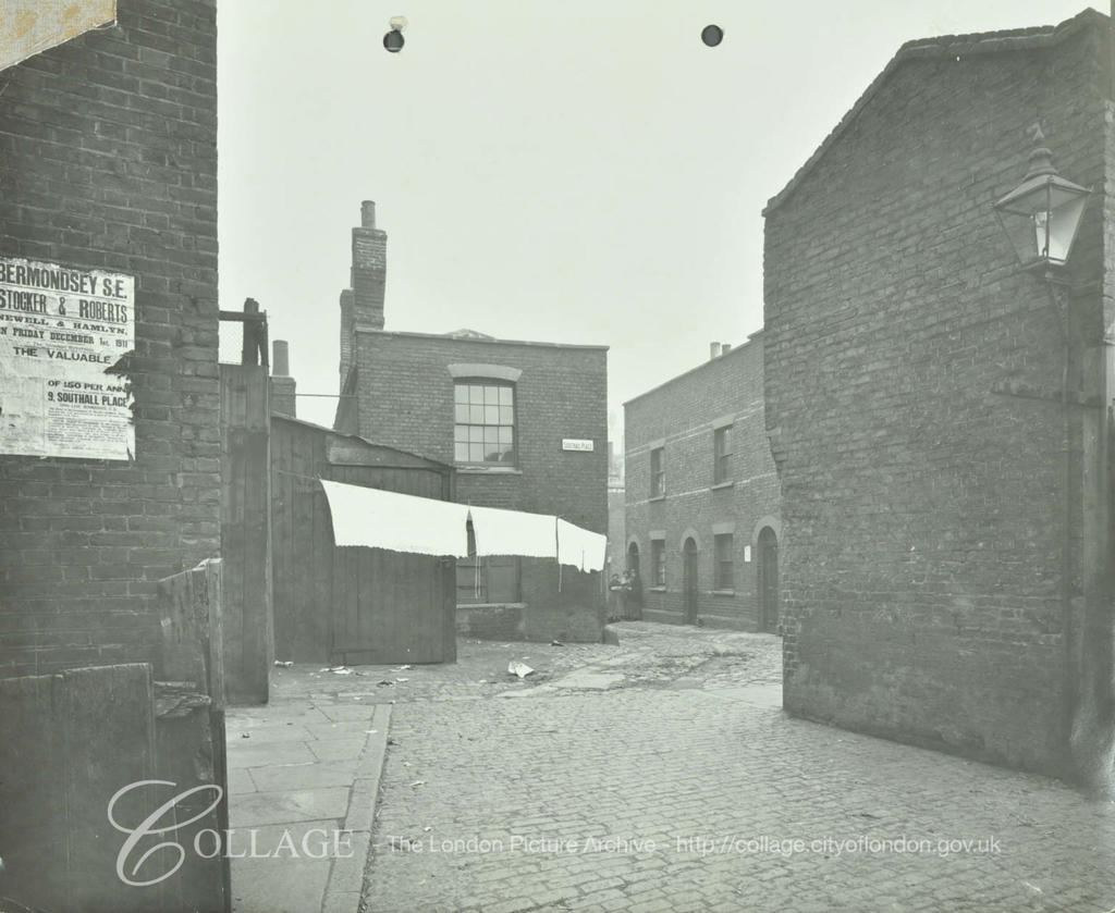 Southall Place, looking north towards long lane,1913.  X.png