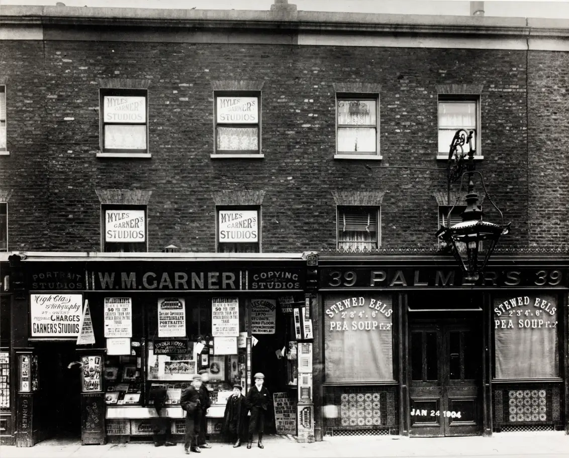 London Road,Elephant & Castle.1904.  X.png