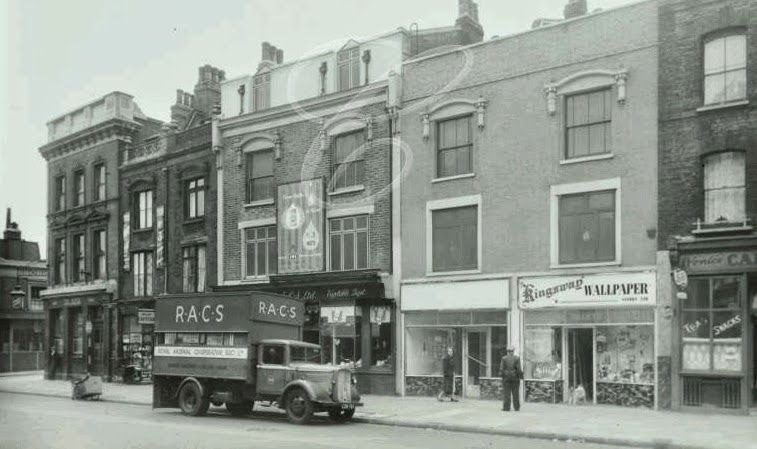 Westmoreland Road The Red Lion on the corner.  X.png