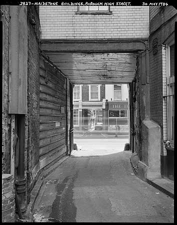 Maidstone Buildings looking towards Borough High Street.   X.png