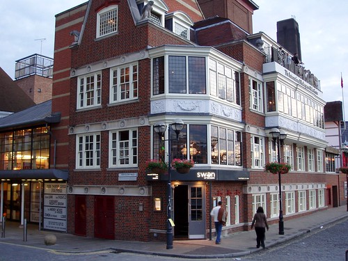 Bankside, New Globe Walk, Swan at the Globe Pub, formally the Welsh Trooper c2019, was renamed in the mid-1990s. X.png
