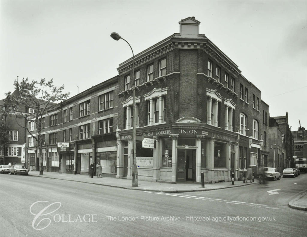 Tooley Street.The Old Kings Head Pub,corner with Abbots Lane, formally Stoney Lane.  X.png