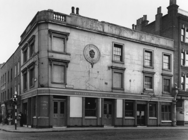 Great Suffollk Street 1949 The Winchester Pub,No.154.   X.png