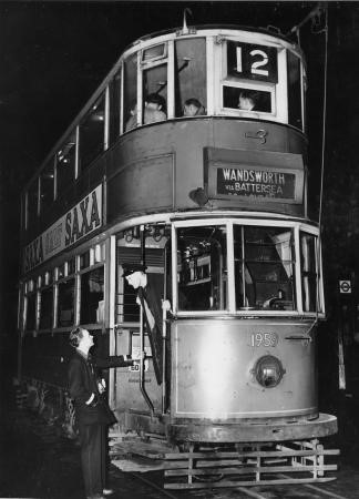 The last number 12 tram (1959) leaves the Borough for Wandsworth,  30 Sep 1950.   X.jpg