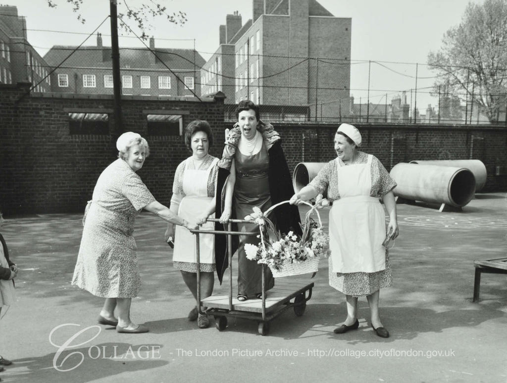 Surrey Square Primary School. The May Queen arrives at the school's May Queen ceremony on the 8th May. 1970.  X.png