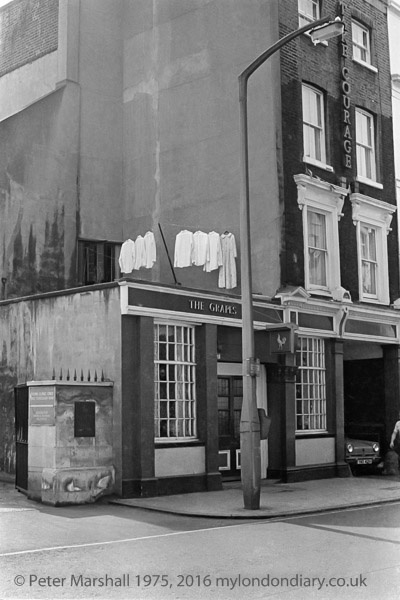 Borough High Street c1978, now The St Christophers Inn.  X.png