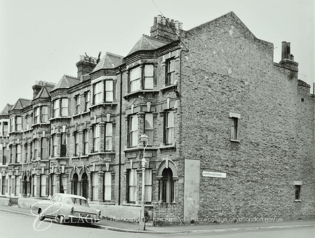 Loncroft Road, left was off Cobourg Road, Kempshead Road right. c1972.  X.png