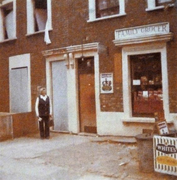 FORT ROAD c1977, the Family Grocer.  X.png