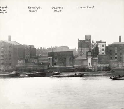 Bermondsey Wall West, near Mill Street.  X.png