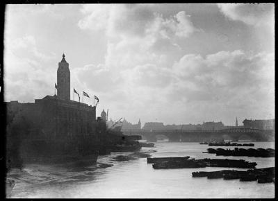 Oxo Tower, Barge House Street, near Upper Ground, Southwark, c1930.   X.png
