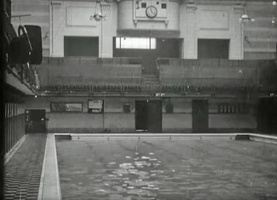 Grange Road Baths Bermondsey in 1931.   X.png