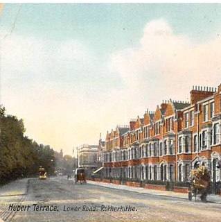 Lower Road c1915. China Hall Pub at the end of the houses.    X.png