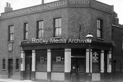 Fair Street, Bermondsey, The Oxford Public House. Not sure on this one.  X.png