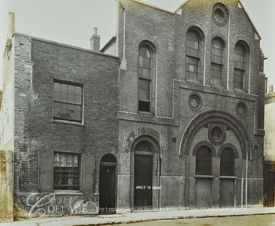 Cannon Beck Road, this is formerly 30 Clarence Street, Rotherhithe c1904.   X.png