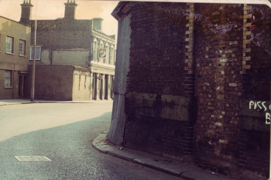 Rotherhithe Street, Half Moon and Bull pub, opposite King & Queen Wharf.  X.png