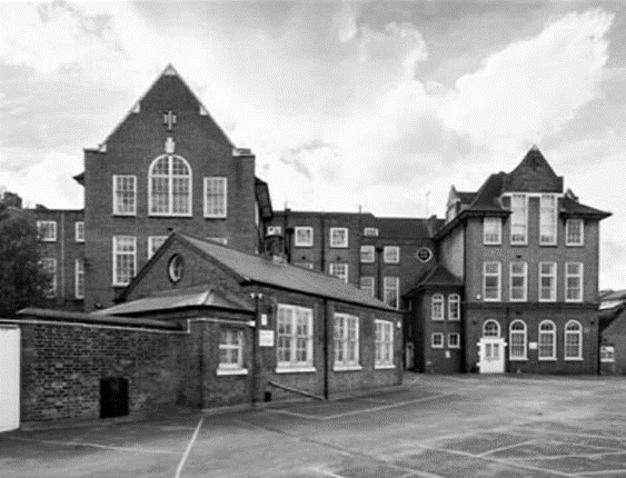 Southampton Way, Camberwell, Dovedale Manor School, became Part of Southwark College in the 1990’s.   X.png
