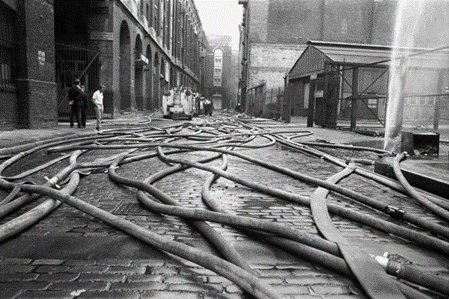 Tooley Street fire,10th August 1971.  1  X.png