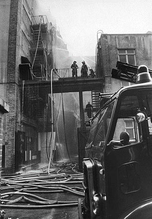 Tooley Street fire,10th August 1971.  2  X.png
