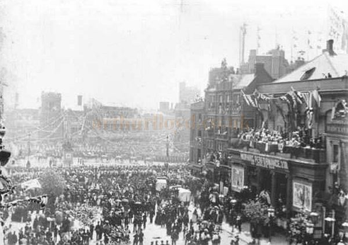 Blackfriars Road. The Surrey Theatre during Queen Victoria's Diamond Jubilee celebrations in 1897. Looking towards St George’s Circus.  X.png