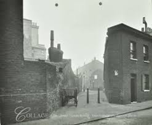 Princess Place, c1914, was off Princess Street but is no longer there. Elephant & Castle. X.png