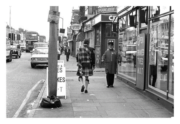 Old Kent Road, Madron Street right, Dun Cow pub to the left.   X.png